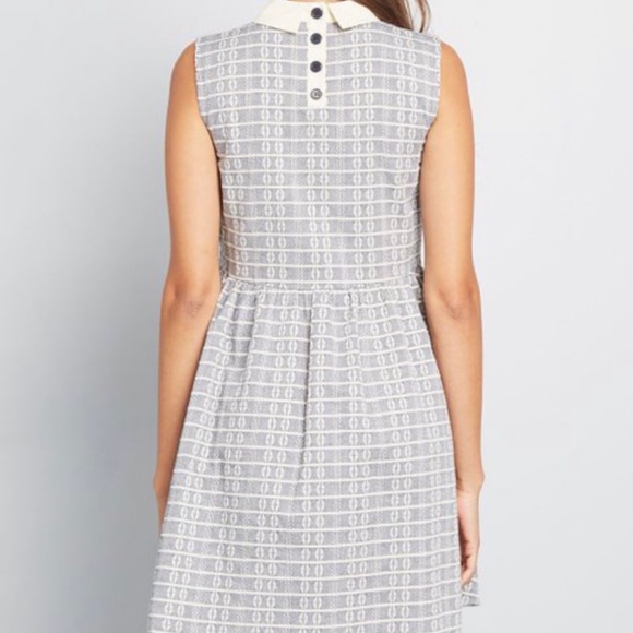 ModCloth Dynamic Dreamer Dress - Picture 2 of 11